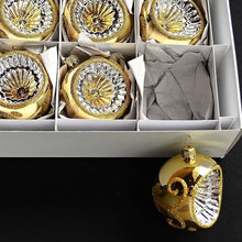Lade das Bild in den Galerie-Viewer, 6 mundgeblasene Reflexkugeln / gold glänzend 6 cm Mundgeblasene Weihnachtskugel Kunsthandel Rueckeshaeuser