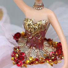 Lade das Bild in den Galerie-Viewer, Ballerina in exquisitem pink/rosa Ballettkleid / Bein angewinkelt und rechter Arm nach oben Weihnachtsbaumschmuck Kunsthandel Rueckeshaeuser