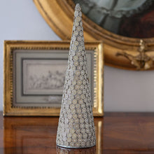 Lade das Bild in den Galerie-Viewer, Diamant Pyramide 36 cm Weihnachtsdekoration Kunsthandel Rueckeshaeuser
