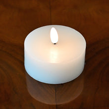 Lade das Bild in den Galerie-Viewer, Exquisites LED Jumbo Teelicht, Durchmesser 5,8 cm Kerzen Kunsthandel Rueckeshaeuser