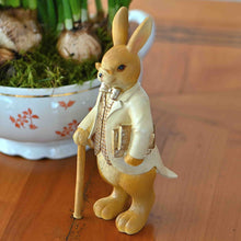Lade das Bild in den Galerie-Viewer, Gentlemen Hase mit Büchern Osterdekoration Kunsthandel Rueckeshaeuser