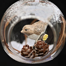 Lade das Bild in den Galerie-Viewer, Handgearbeitete Weihnachtskugel Zaunkönig Mundgeblasener Weihnachtsschmuck Kunsthandel Rueckeshaeuser