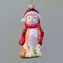 Lade das Bild in den Galerie-Viewer, Katze mit Mütze und Schal Mundgeblasener Weihnachtsschmuck Kunsthandel Rueckeshaeuser