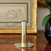 Lade das Bild in den Galerie-Viewer, Kerzenhalter Velo gold Wohnaccessoires Kunsthandel Rueckeshaeuser