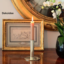 Lade das Bild in den Galerie-Viewer, Kerzenhalter Velo gold Wohnaccessoires Kunsthandel Rueckeshaeuser
