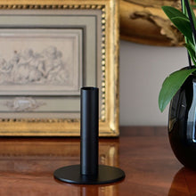 Lade das Bild in den Galerie-Viewer, Kerzenhalter Velo schwarz Wohnaccessoires Kunsthandel Rueckeshaeuser