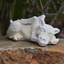 Lade das Bild in den Galerie-Viewer, Kleiner, schlafender Drache aus Steinguss Gartendekoration Kunsthandel Rueckeshaeuser