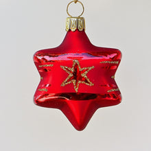 Lade das Bild in den Galerie-Viewer, Kleiner Stern / rot matt und glänzend mit Sternen Mundgeblasene Weihnachtskugel Kunsthandel Rueckeshaeuser