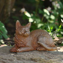 Lade das Bild in den Galerie-Viewer, Kleines Kätzchen aus Gusseisen Gartendekoration Kunsthandel Rueckeshaeuser