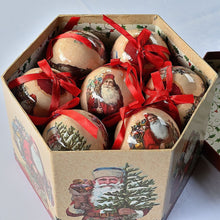 Lade das Bild in den Galerie-Viewer, Kugelbox "Nikolaus" mit 14 Kugeln Weihnachtskugel Kunsthandel Rueckeshaeuser