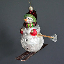 Lade das Bild in den Galerie-Viewer, Lustiger Schneemann auf Ski Mundgeblasener Weihnachtsschmuck Kunsthandel Rueckeshaeuser