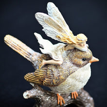 Lade das Bild in den Galerie-Viewer, Märchenhafte Fee auf einem Vogel liegend Weihnachtsbaumschmuck Kunsthandel Rueckeshaeuser