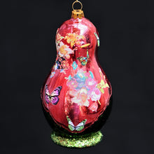 Lade das Bild in den Galerie-Viewer, Matrjoschka Puppe in rot/grün glänzend aus Glas, 14 cm Mundgeblasener Weihnachtsschmuck Kunsthandel Rueckeshaeuser