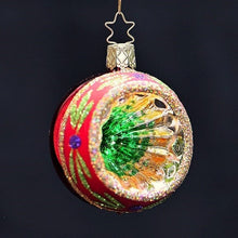 Lade das Bild in den Galerie-Viewer, Mundgeblasene, funkelnde Reflexkugel / rot/gold/grün glänzend 6 cm Mundgeblasene Weihnachtskugel Kunsthandel Rueckeshaeuser
