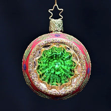 Lade das Bild in den Galerie-Viewer, Mundgeblasene, funkelnde Reflexkugel / rot/gold/grün glänzend 6 cm Mundgeblasene Weihnachtskugel Kunsthandel Rueckeshaeuser