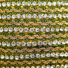 Lade das Bild in den Galerie-Viewer, Prachtvolle Kugel im Glitzerkleid, gold/grün, 10 cm Mundgeblasener Weihnachtsschmuck Kunsthandel Rueckeshaeuser