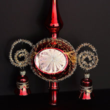 Lade das Bild in den Galerie-Viewer, Rote, traditionelle Christbaumspitze aus Lauscha Mundgeblasener Weihnachtsschmuck Kunsthandel Rueckeshaeuser