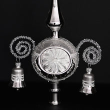Lade das Bild in den Galerie-Viewer, Silberne, traditionelle Christbaumspitze aus Lauscha Mundgeblasener Weihnachtsschmuck Kunsthandel Rueckeshaeuser