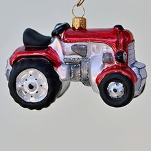 Lade das Bild in den Galerie-Viewer, Traktor rot Mundgeblasener Weihnachtsschmuck Kunsthandel Rueckeshaeuser
