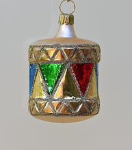 Lade das Bild in den Galerie-Viewer, Trommel, mundgeblasen aus Glas Mundgeblasener Weihnachtsschmuck Kunsthandel Rueckeshaeuser