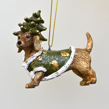 Lade das Bild in den Galerie-Viewer, Weihnachtsdackel "Charly" mit Tannenbaumhut Weihnachtsbaumschmuck Kunsthandel Rueckeshaeuser