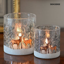 Lade das Bild in den Galerie-Viewer, Windlicht Hirsche im Schnee Höhe 10 cm Windlicht Kunsthandel Rueckeshaeuser