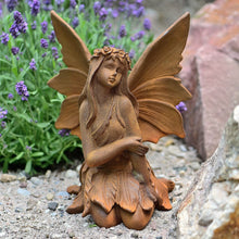 Lade das Bild in den Galerie-Viewer, Zauberhafte, knienede Fee, Arm angewinkelt Gartendekoration Kunsthandel Rueckeshaeuser