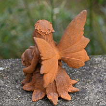 Lade das Bild in den Galerie-Viewer, Zauberhafte sitzende Fee Gartendekoration Kunsthandel Rueckeshaeuser