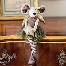 Lade das Bild in den Galerie-Viewer, Zauberhafte Weihnachtsmaus im grünen Röckchen Mundgeblasener Weihnachtsschmuck Kunsthandel Rueckeshaeuser