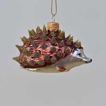Lade das Bild in den Galerie-Viewer, Zauberhafter Igel Mundgeblasener Weihnachtsschmuck Kunsthandel Rueckeshaeuser