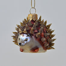 Lade das Bild in den Galerie-Viewer, Zauberhafter Igel Mundgeblasener Weihnachtsschmuck Kunsthandel Rueckeshaeuser