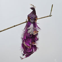 Lade das Bild in den Galerie-Viewer, Zauberhafter lila Pfau auf Clip, XX cm Weihnachtsbaumschmuck Kunsthandel Rueckeshaeuser
