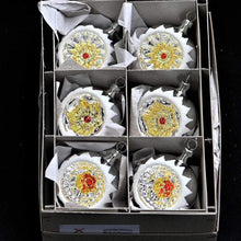 Lade das Bild in den Galerie-Viewer, 6 mundgeblasene Reflexkugeln / silber/gold/rot glänzend á 6 cm Mundgeblasene Weihnachtskugel Kunsthandel Rueckeshaeuser