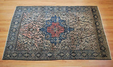 Lade das Bild in den Galerie-Viewer, Antiker Ferahan Antiker Teppich Kunsthandel Rueckeshaeuser