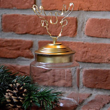 Lade das Bild in den Galerie-Viewer, Beleuchtete Glas-Gebäckdose Hirsch Weihnachtsdekoration Kunsthandel Rueckeshaeuser