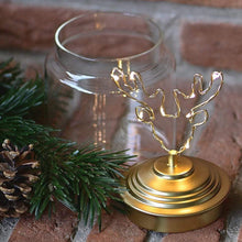 Lade das Bild in den Galerie-Viewer, Beleuchtete Glas-Gebäckdose Hirsch Weihnachtsdekoration Kunsthandel Rueckeshaeuser