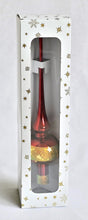 Lade das Bild in den Galerie-Viewer, Christbaumspitze dunkelrot aus Glas Mundgeblasener Weihnachtsschmuck Kunsthandel Rueckeshaeuser
