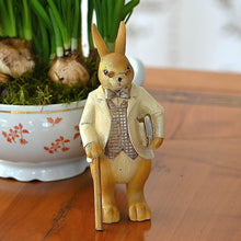 Lade das Bild in den Galerie-Viewer, Gentlemen Hase mit Büchern Osterdekoration Kunsthandel Rueckeshaeuser