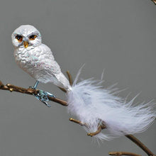 Lade das Bild in den Galerie-Viewer, Käuzchen mit Marabufeder auf Clip / silber Mundgeblasener Weihnachtsschmuck Kunsthandel Rueckeshaeuser