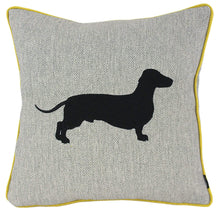 Lade das Bild in den Galerie-Viewer, Kissenhülle "Dackel" 45 x 45 cm Kissen Kunsthandel Rueckeshaeuser