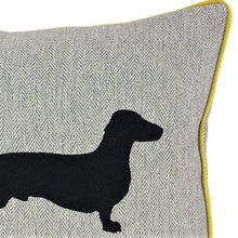 Lade das Bild in den Galerie-Viewer, Kissenhülle "Dackel" 45 x 45 cm Kissen Kunsthandel Rueckeshaeuser
