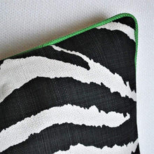 Lade das Bild in den Galerie-Viewer, Kissenhülle "Krüger" 45 x 45 cm Kissen Kunsthandel Rueckeshaeuser