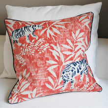 Lade das Bild in den Galerie-Viewer, Kissenhülle "Taiga" 60 x 60 cm Kissen Kunsthandel Rueckeshaeuser