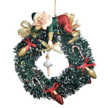 Lade das Bild in den Galerie-Viewer, Kränzchen Weihnachtself &quot;Santa Helper&quot; mit Ballerina Weihnachtsbaumschmuck Kunsthandel Rueckeshaeuser
