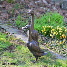 Lade das Bild in den Galerie-Viewer, Laufente aus Bronze / Höhe 40 cm Gartendekoration Kunsthandel Rueckeshaeuser