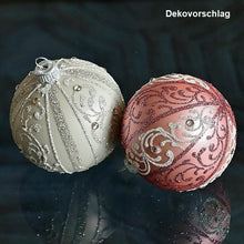 Lade das Bild in den Galerie-Viewer, Mundgeblasene Weihnachtskugel / rosé/silber matt 8 cm / klassisches Muster Mundgeblasene Weihnachtskugel Kunsthandel Rueckeshaeuser