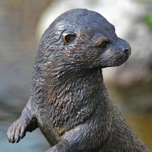 Lade das Bild in den Galerie-Viewer, Otter aus Bronze Bronzeskulpturen Kunsthandel Rueckeshaeuser