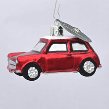 Lade das Bild in den Galerie-Viewer, Roter Mini mit weißem Dach Mundgeblasener Weihnachtsschmuck Kunsthandel Rueckeshaeuser