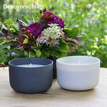 Lade das Bild in den Galerie-Viewer, Wunderschöne Outdoor Kerzenschale, Farbe elfenbein Outdoorkerzen Kunsthandel Rueckeshaeuser