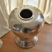 Lade das Bild in den Galerie-Viewer, Attraktive Bodenvase/Schirmständer Wohnaccessoires Kunsthandel Rueckeshaeuser
